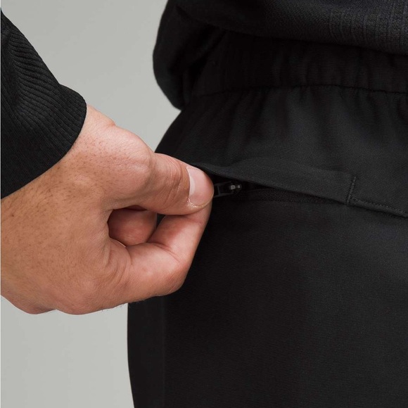 NWT lululemon athletica Men's AbC short - Picture 10 of 12